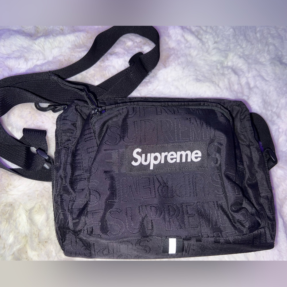 black supreme Fanny pack